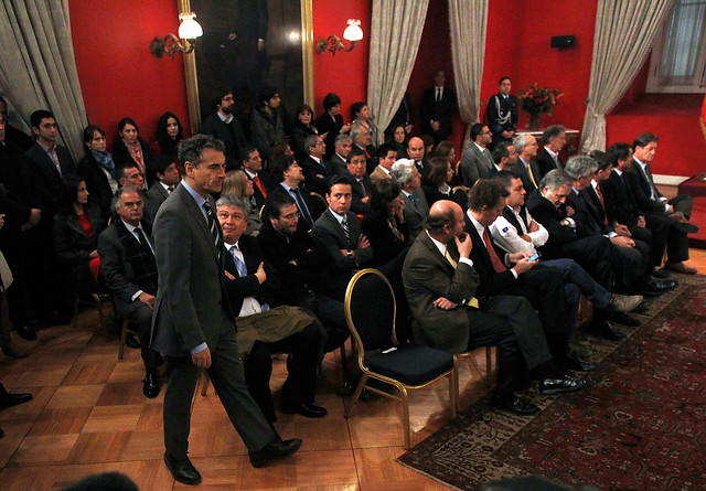 Andrés Velasco valoró "actitud de realismo" del ministro de Hacienda