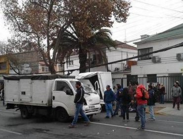 Tres vehículos chocan en Providencia