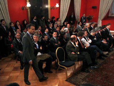 Andrés Velasco valoró "actitud de realismo" del ministro de Hacienda