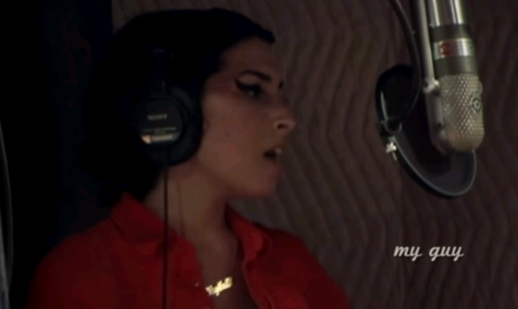 Video: Revelan inédita sesión de grabación de Amy Winehouse