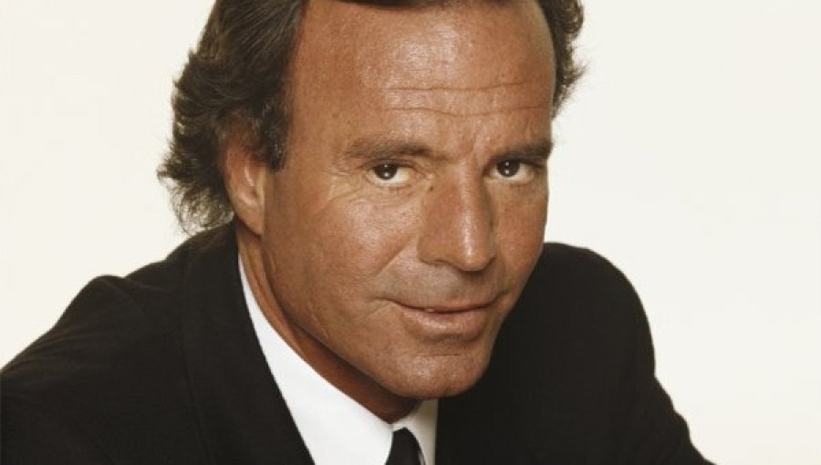 Julio Iglesias estrena mañana "Fallaste corazón", single de su nuevo disco