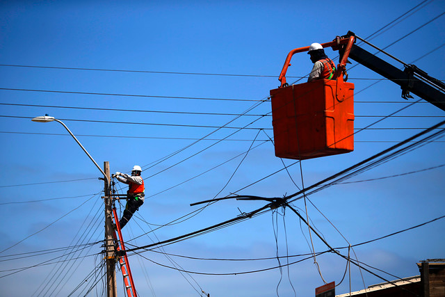 Llaman a compañías eléctricas a prevenir el “flashover” durante las lluvias