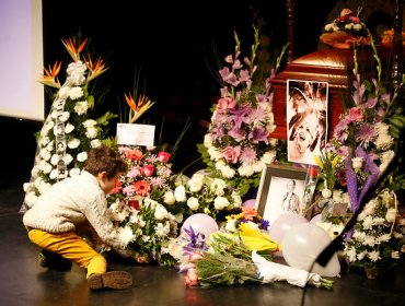 Peggy Cordero recibió un multitudinario adiós