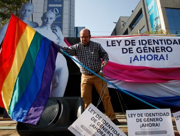 Movilh y Chilevisión dan por superado tema de transexual en "Manos al Fuego"