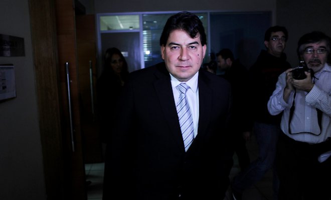 Diputado Christian Urizar rechaza reposición de voto obligatorio