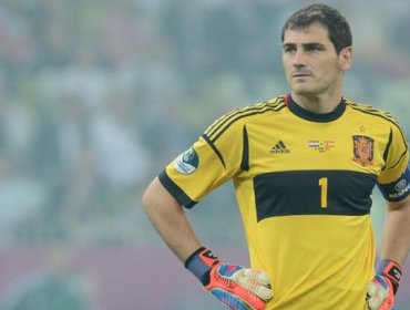 Iker Casillas deja el Real Madrid y se va al Oporto