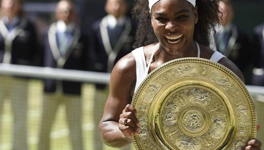 Serena reina de nuevo Wimbledon y aparta a Garbiñe de su primer Grand Slam