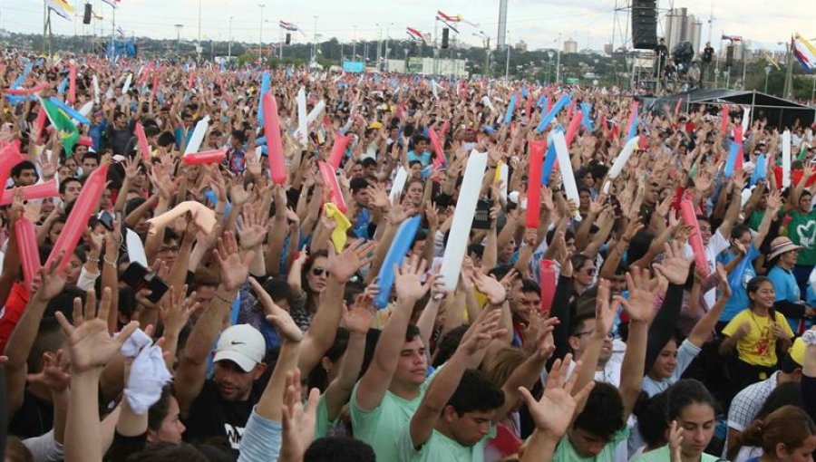 Papa Francisco se despide de Paraguay y viaja a Roma tras gira por América Latina