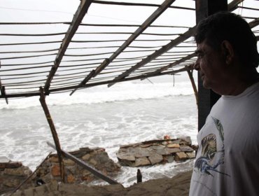 Tormenta Dolores se convierte en huracán frente a costa del Pacífico mexicano