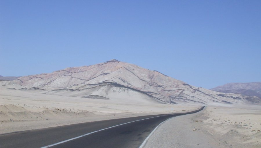 Menor murió y su madre quedó herida grave tras volcar en auto en Atacama