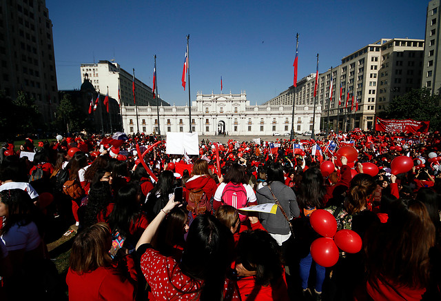 Diputados presentan proyecto que establece ámbito profesional de la matronería