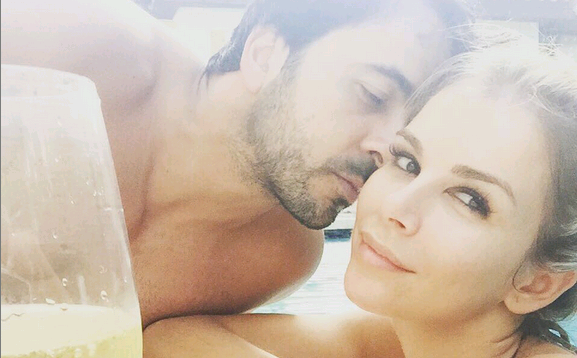 La flexible pose de Luis Fonsi y su esposa calientan Instagram