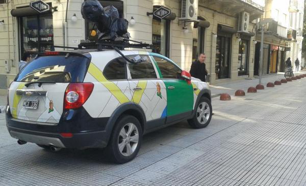 Vehículo de Google Street View provoca choque en Uruguay