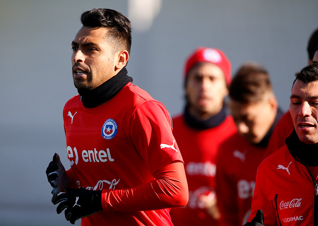 DT de Mainz 05 dice que "por el momento, Jara es uno más del plantel"