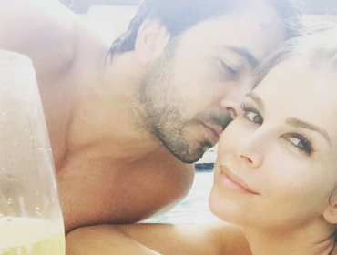 La flexible pose de Luis Fonsi y su esposa calientan Instagram
