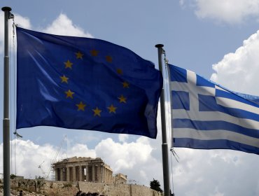 CE dice que fondos de UE son una opción para dar financiación puente a Grecia