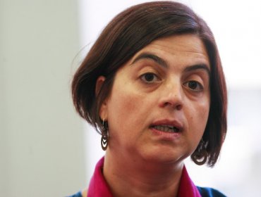 Ministra Pascual llama a "desnaturalizar la violencia contra las mujeres"