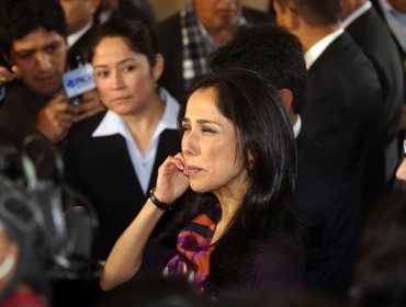 Esposa de Humala se declara indignada tras responder a preguntas de comisión