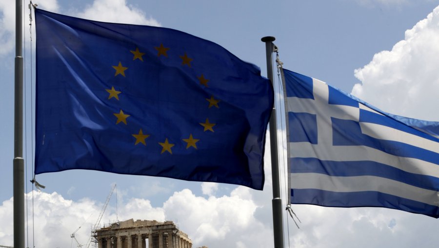 CE dice que fondos de UE son una opción para dar financiación puente a Grecia