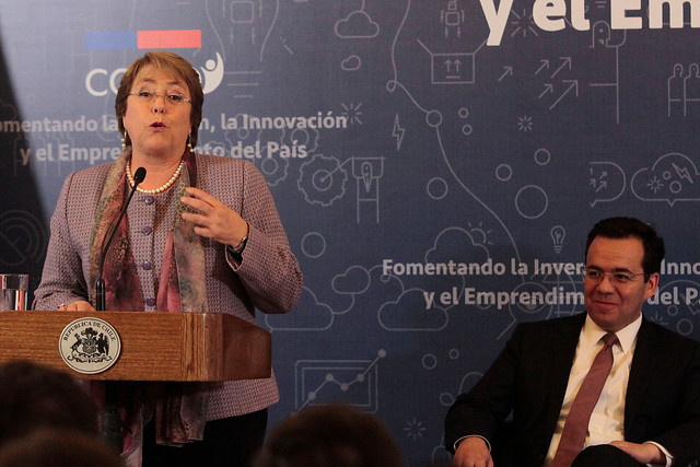 Presidenta en la Corfo: "No podemos depender tanto de recursos naturales"