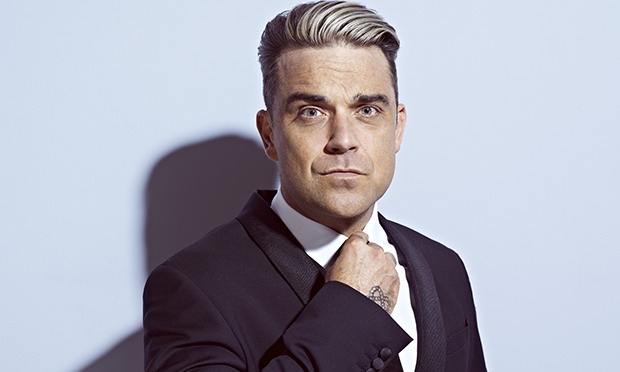 Subastan en Londres trajes y manuscritos de las canciones de Robbie Williams