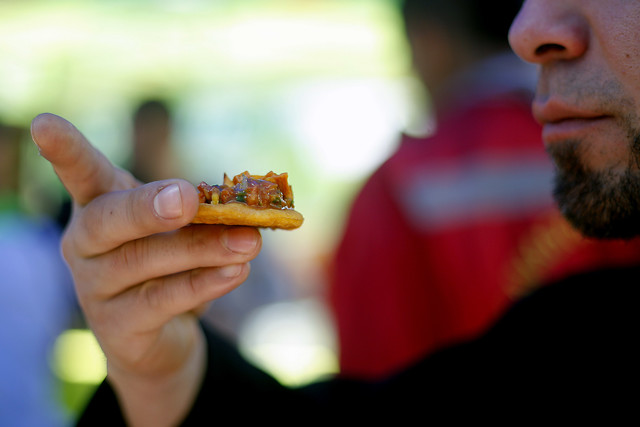 Ingenieros químicos generan receta de sopaipillas saludables