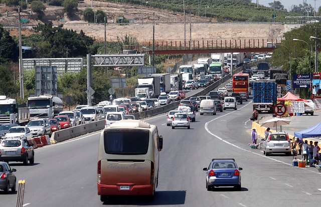 Se implementa Plan de Contingencia Vial ante masiva salida de automovilistas