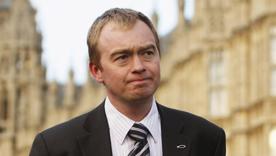 Tim Farron, elegido nuevo líder del Partido Liberal Demócrata del Reino Unido