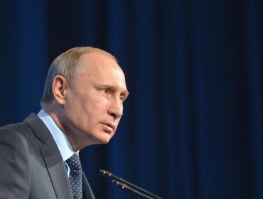 Putin insta a acelerar investigación sobre la tragedia del avión malasio