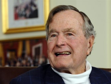 Ex presidente de Estados Unidos George H.W. Bush es hospitalizado tras sufrir una caída