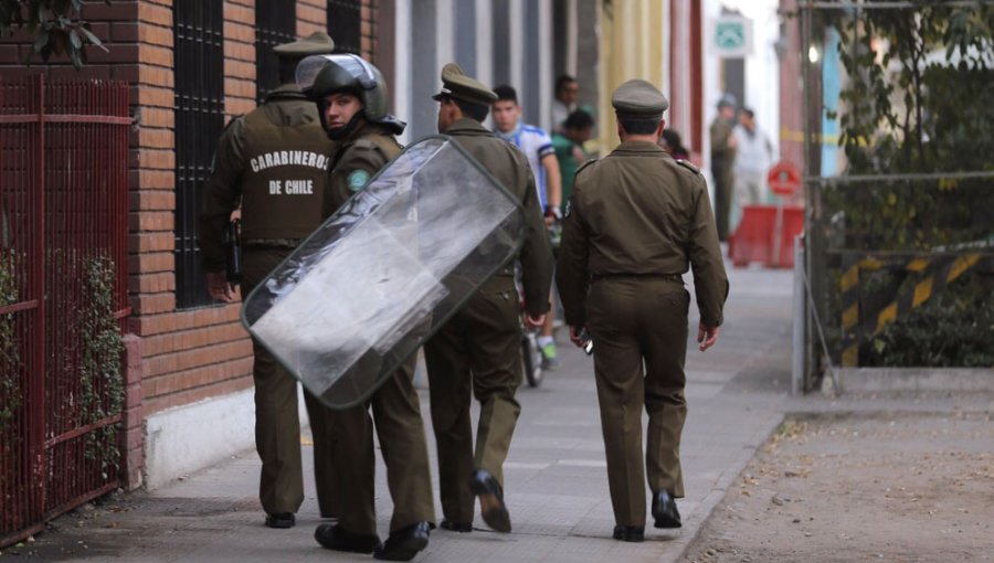 Gobierno: Carabineros se preocupa de todo el país, no sólo de los estadios