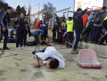 Veloso: Barra "U" no entra más a estadio de Talca "mientras yo sea intendente"