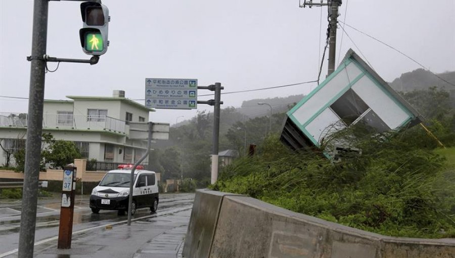 El paso del tifón Nangka deja cuatro muertos y más de 50 heridos en Japón