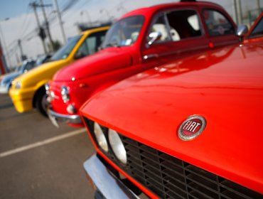 Los clásicos autos “huevitos” desfilaron por el Movicenter