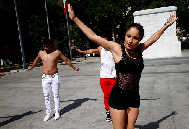 Francini Amaral impacta con complicada y elegante postura de ballet