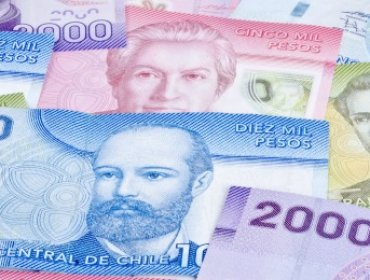 El peso chileno se deprecia un 0,55 %, frente al dólar