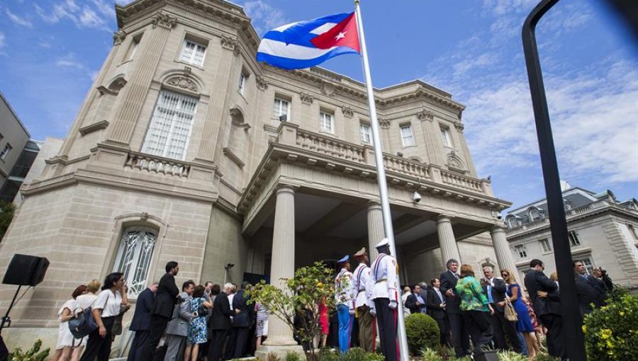 Cuba y EEUU restablecen sus relaciones con la apertura de la embajada cubana