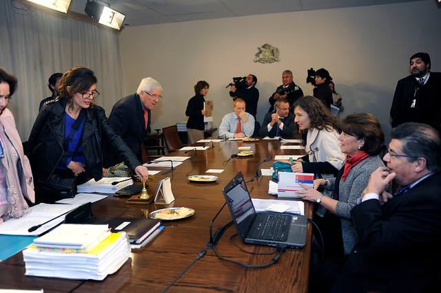 Alianza exige al Gobierno de a conocer indicaciones en proyecto docente