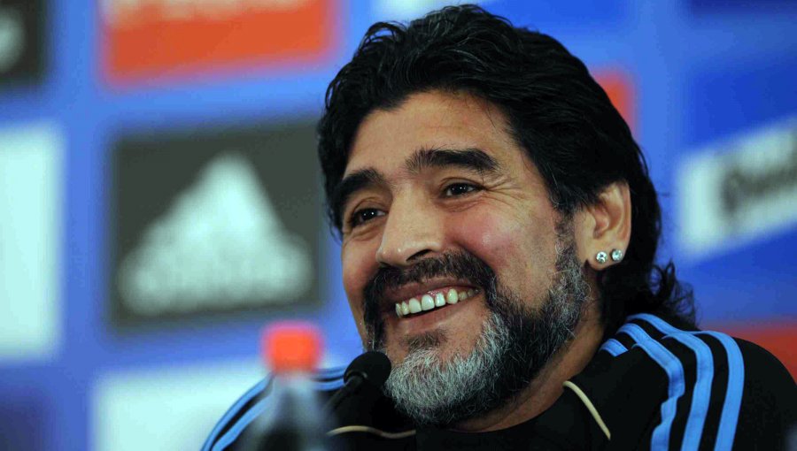 Maradona se enfrenta con su ex esposa por un faltante en su fortuna