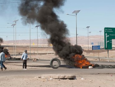 Carabineros despeja ruta Calama-Chuquicamata tras incidentes con trabajadores