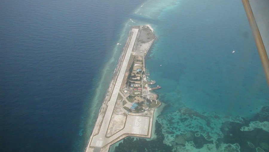 China anuncia nuevas construcciones en islas disputadas en plena tensión