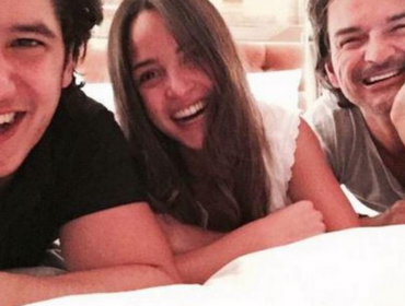 Video: Hija de Ricardo Arjona se luce con eróticas escenas para importante serie
