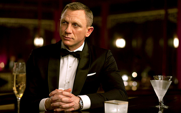 Explosiones, persecuciones y bellas mujeres en el primer tráiler de "James Bond: Spectre"