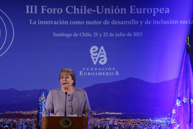 Bachelet apuesta por profundizar la innovación en relación de Chile y la UE