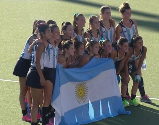 "Las Leonas" son finalistas en Toronto tras golear a Chile en hockey