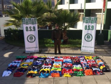 Iquique: Incautan más de 100 camisetas falsificadas en Zofri