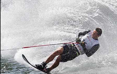 Hermanos Miranda otorgaron dos medallas más a Chile en esquí náutico