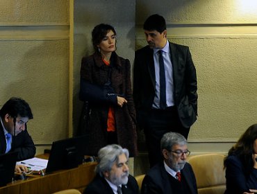 Vallejo critica “desorden” del oficialismo tras votación de Carrera Docente