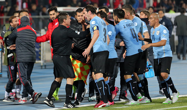 Uruguay se salvó: Jugadores acusados por ANFP no fueron sancionados por Conmebol