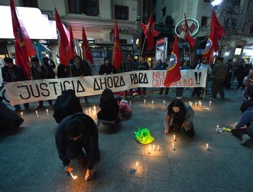 Cones realiza velatón en Plaza Italia en protesta por muerte de trabajador